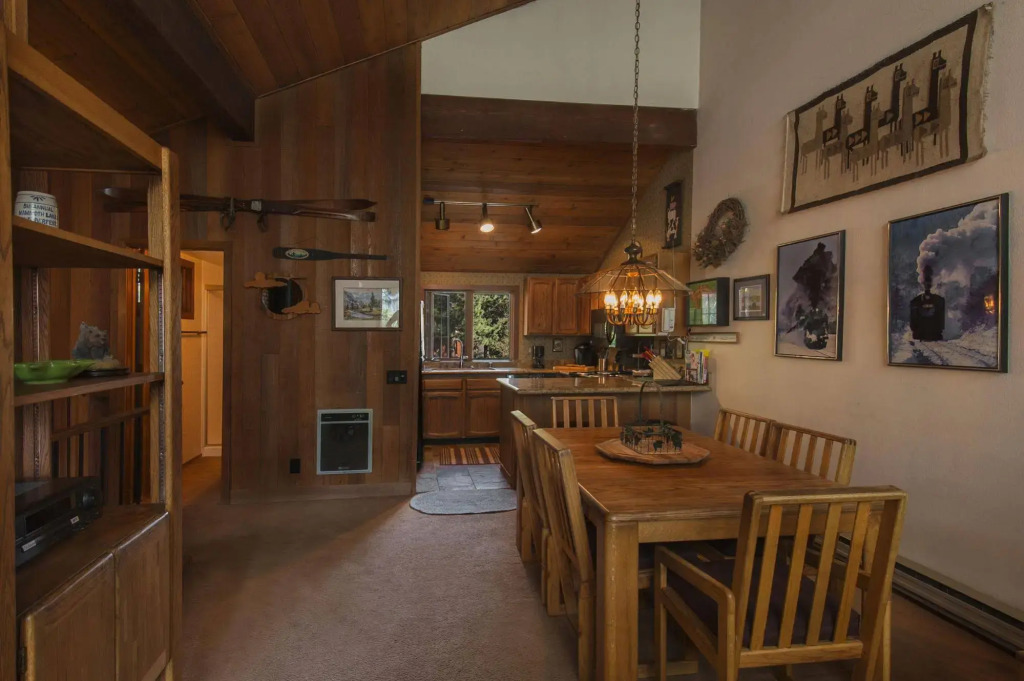 Meadow Ridge Condos by Mammoth Slopes Lodging