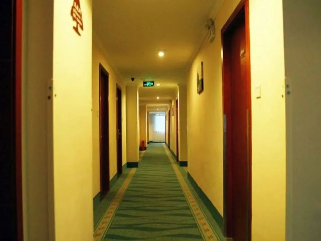 GreenTree Inn Suzhou Shi Road North Tongjing Road Subway Station Express Hotel