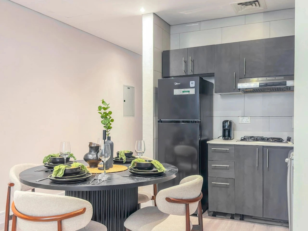 Квартира Marina Elegance: Walk to JBR Beach & Ain Dubai