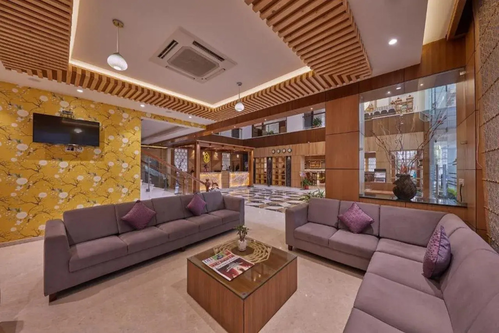 Shivas Galaxy Hotel