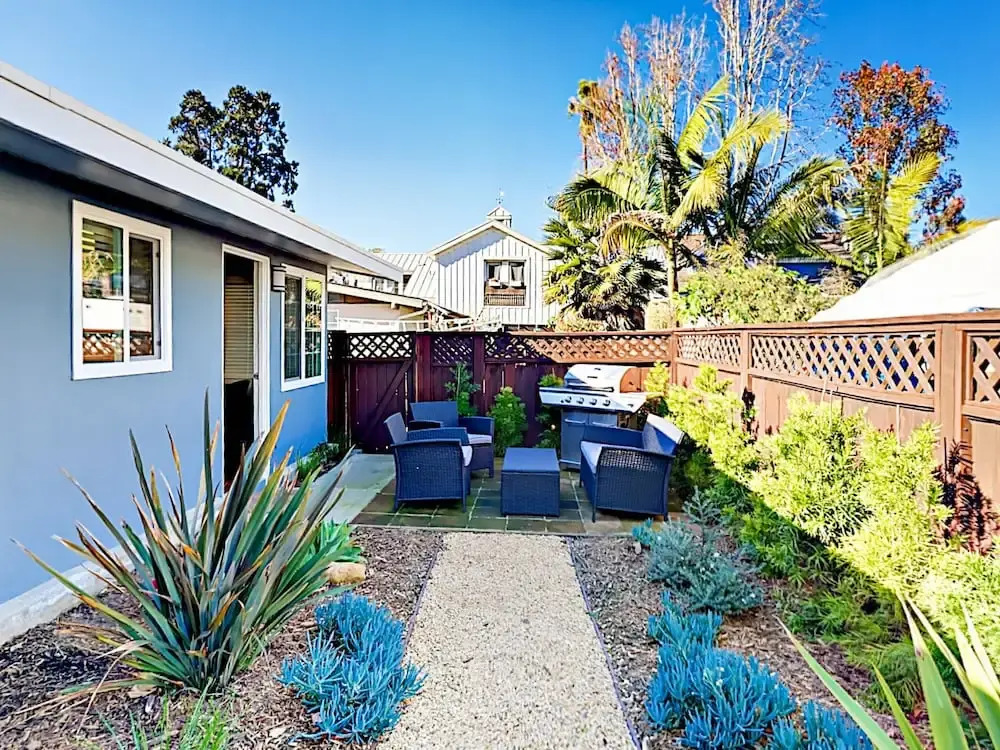 Gillespie Unit B - 3 Br Duplex