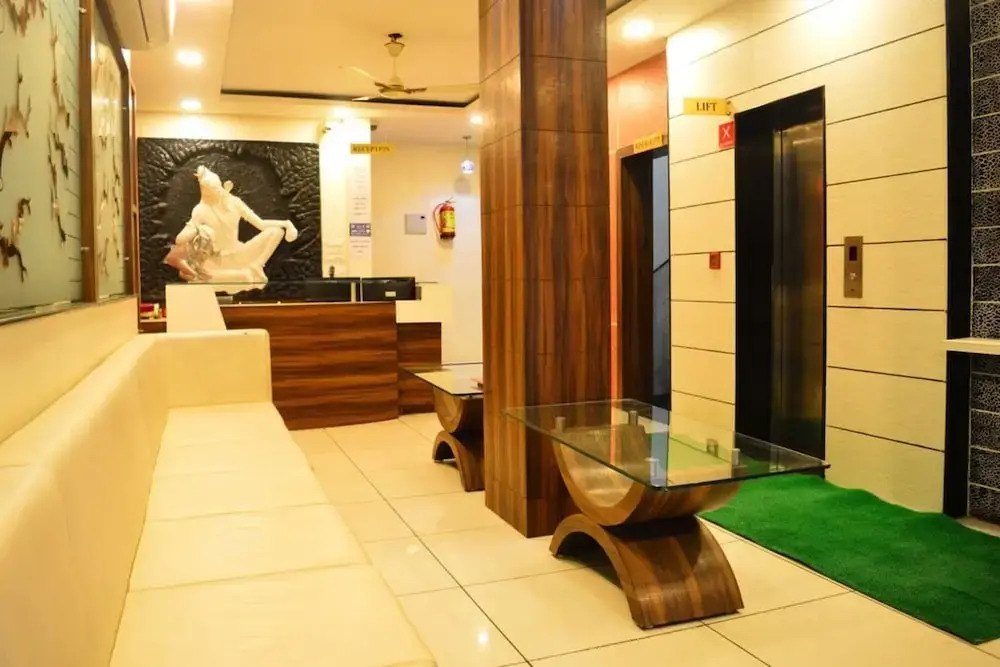 OYO 4116 Hotel Satyug