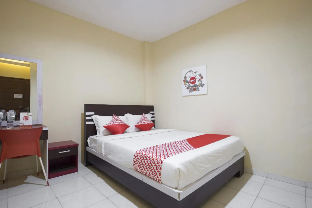 OYO 1075 Rumah Indah Losari Inn