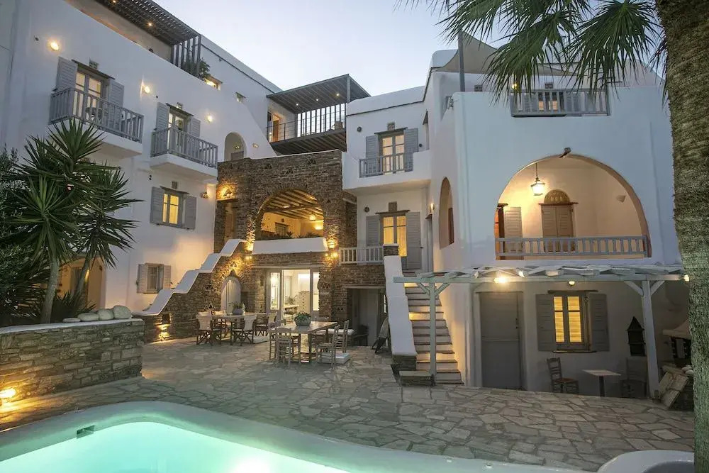 Onar Hotel & Suites