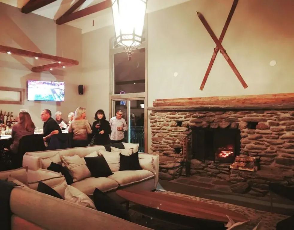 Highline Lodge