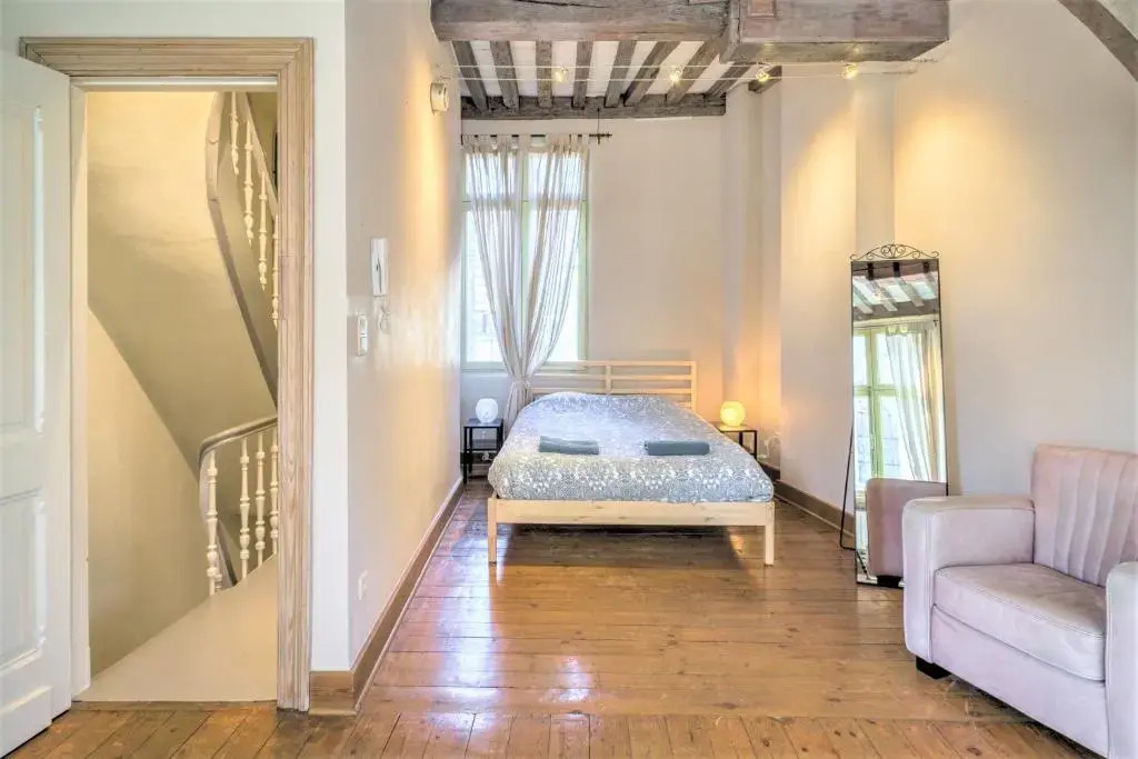 Spacious Duplex in Antwerp Old Town