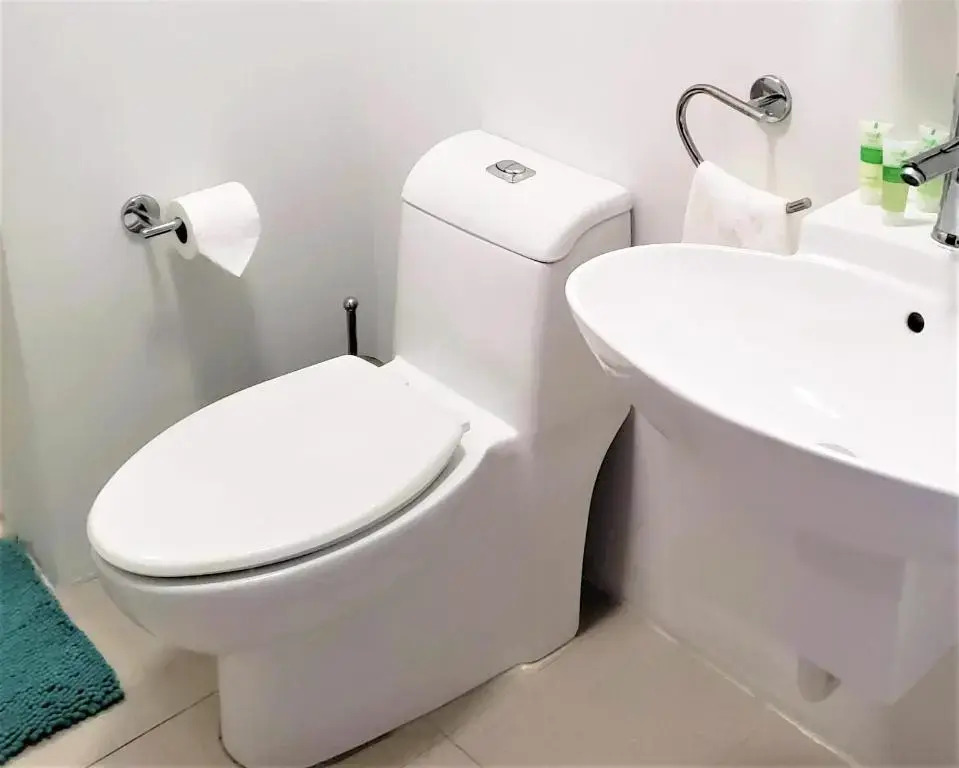 KASA The Lofts of Old San Juan 202 HUGE 2 Bed 2 bath for 6 Interior Terrace