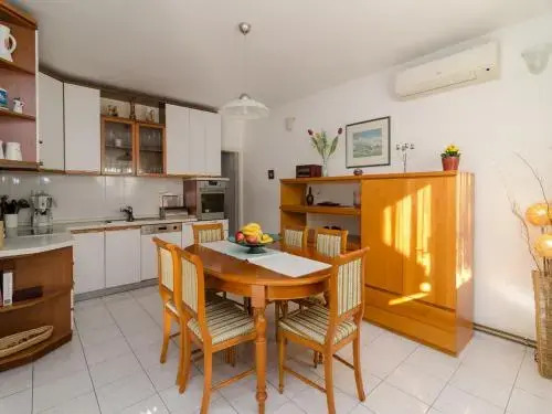 Apartment Zoranica I