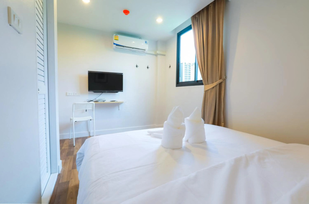 Metro hotel