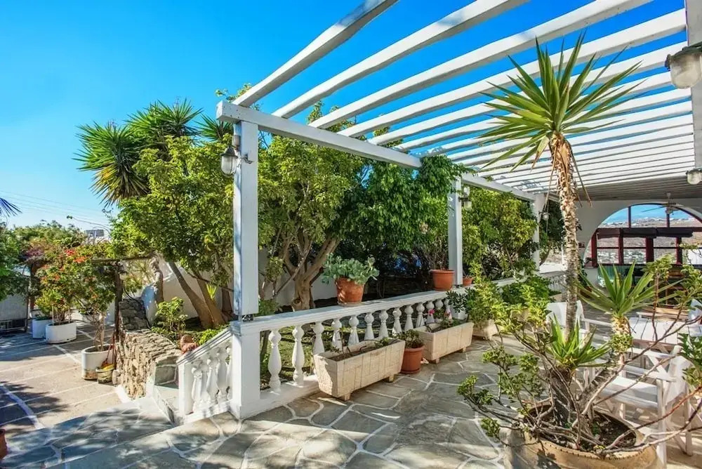 Vista Vaios Rooms & Studios Pension