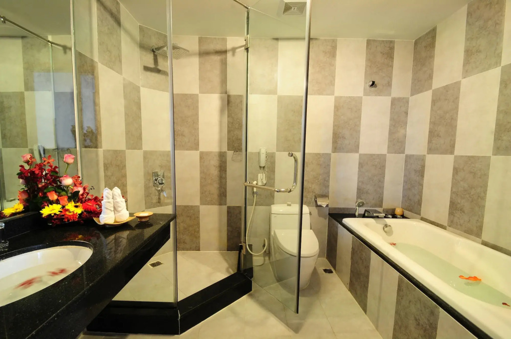Romance Hotel