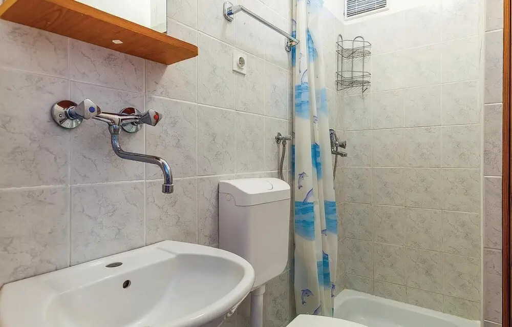 Awesome Home in Jablanac With Wifi and 6 Bedrooms
