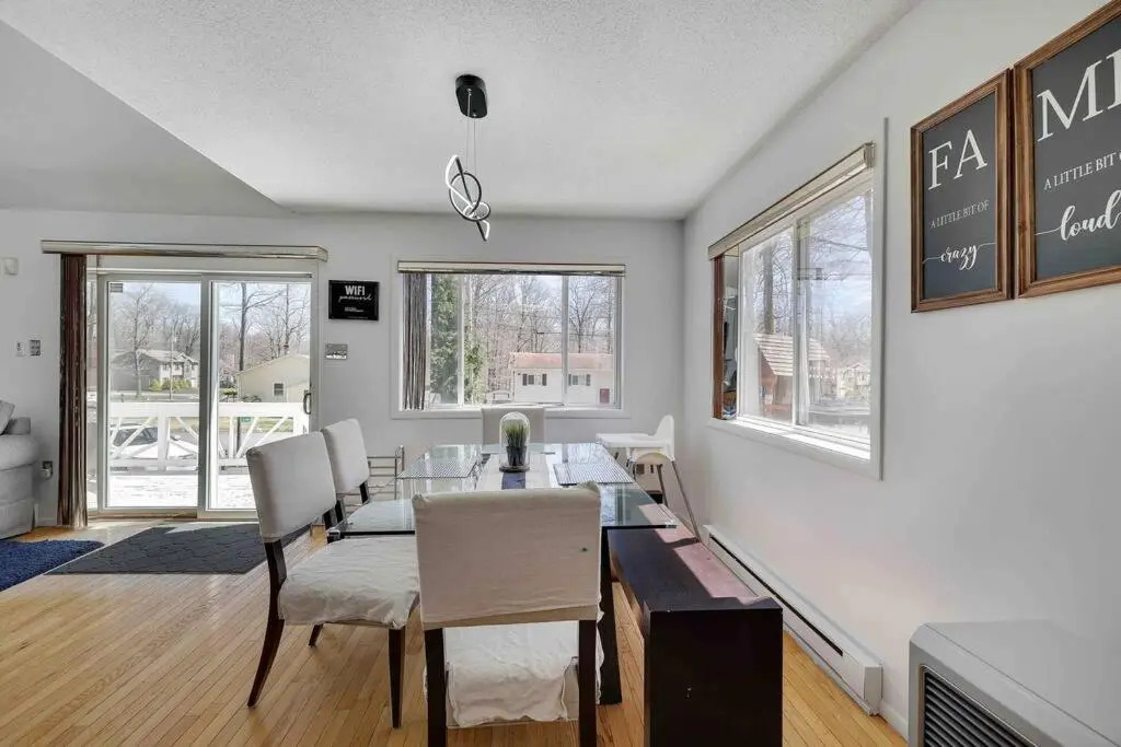 Cozy Poconos Mountain House with 3 bedrooms