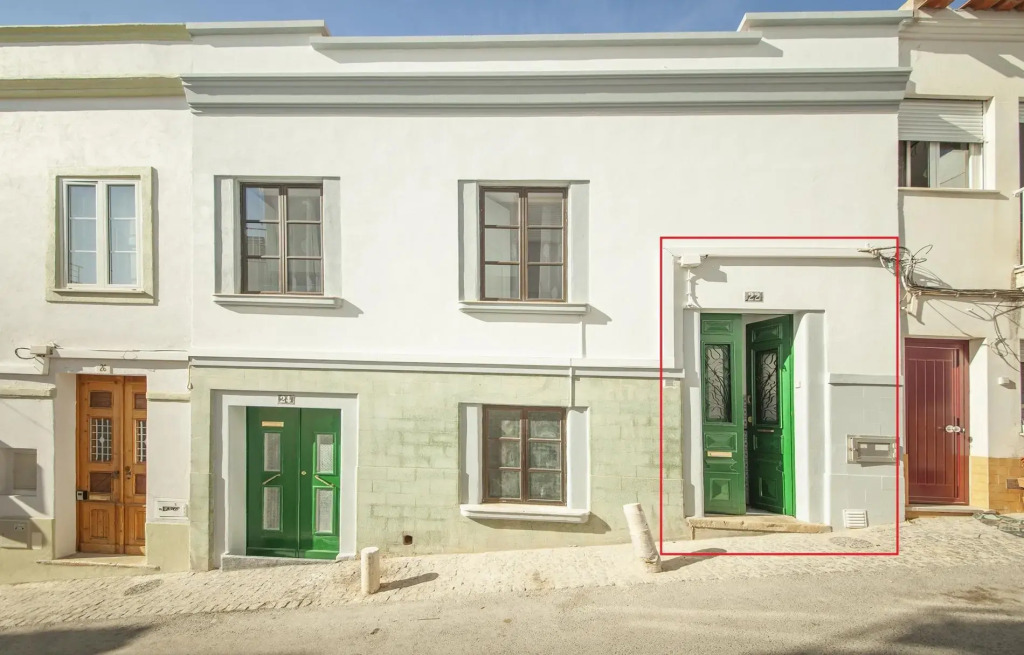 A46 - Oliveira Downtown Apartment
