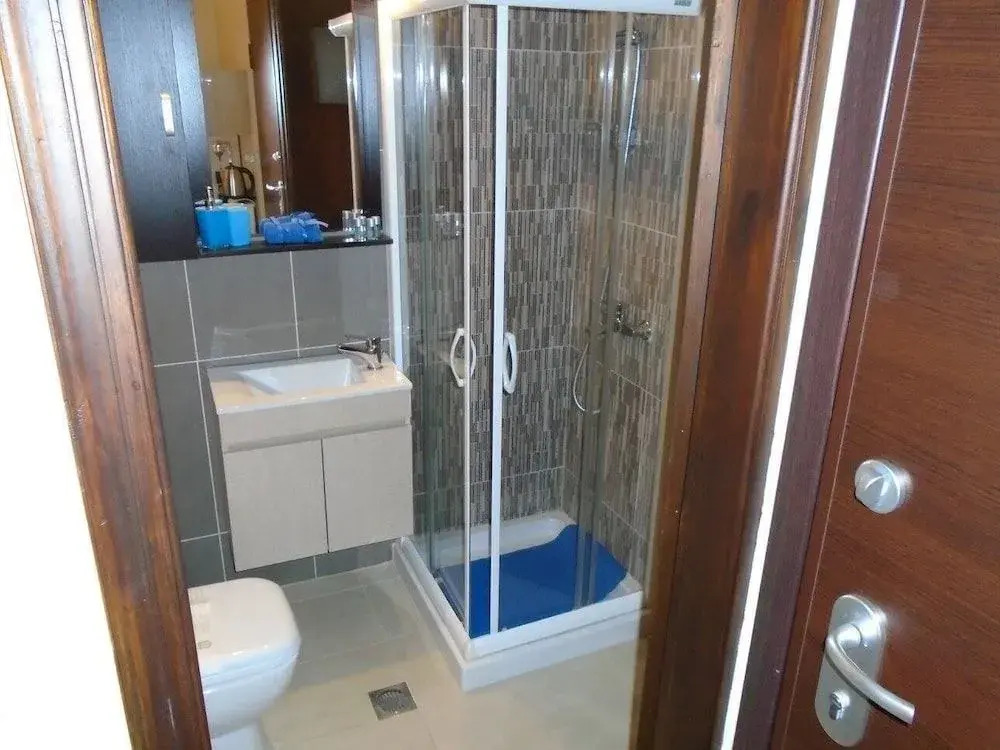 Machi Rooms