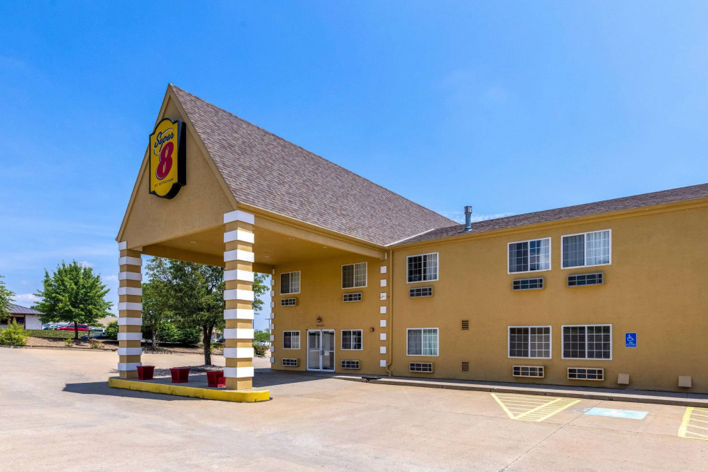 Super 8 by Wyndham De Soto