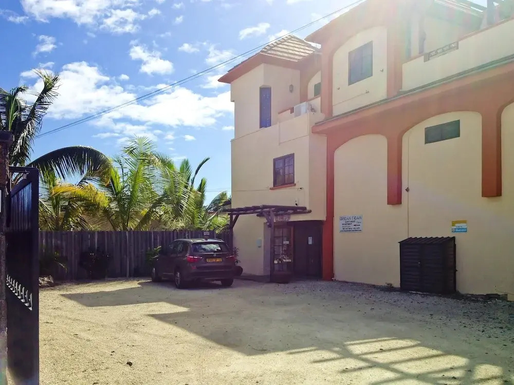 Apartment With one Bedroom in La Mivoie, La Preneuse, Black River, With Wonderful sea View, Shared Pool, Furnished Balcony - 500 m From the Beach
