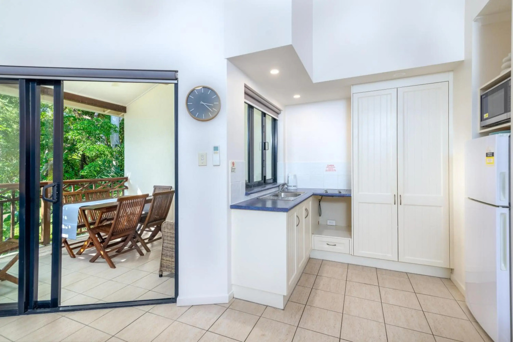 Seascape Holidays at 30 Tropic Style