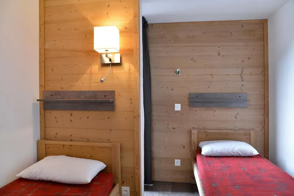 Residence Saintjacques Three-roomed Apartment for 8 People in the Resort Center S213