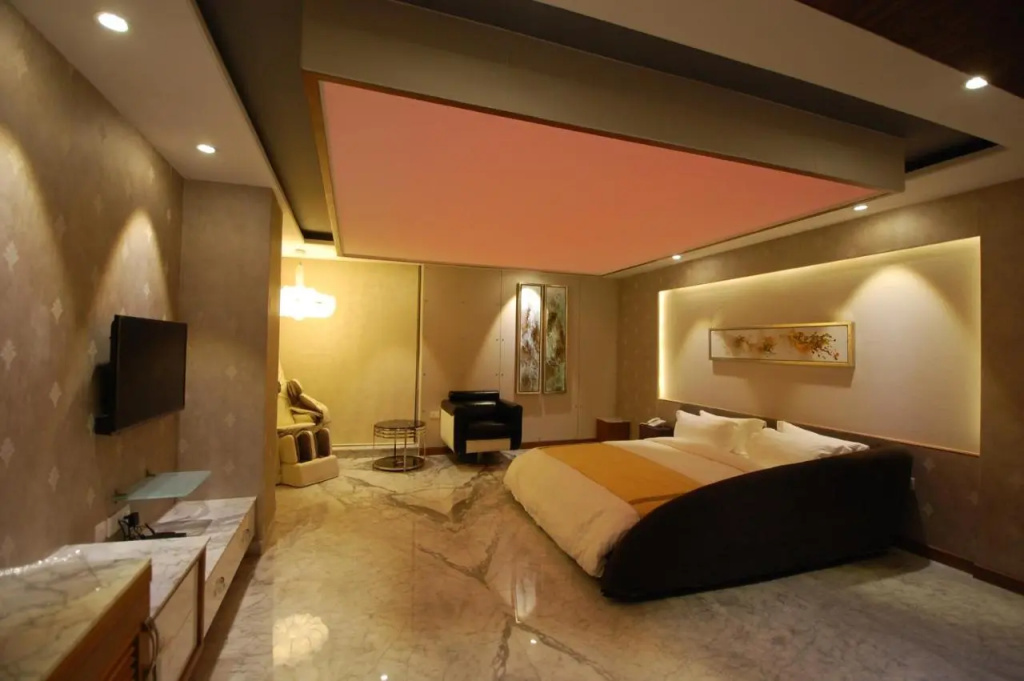 Click Hotel Sapphire Star Indore