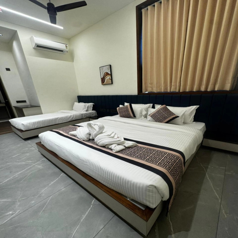 Lords Swastik Studio Kodinar