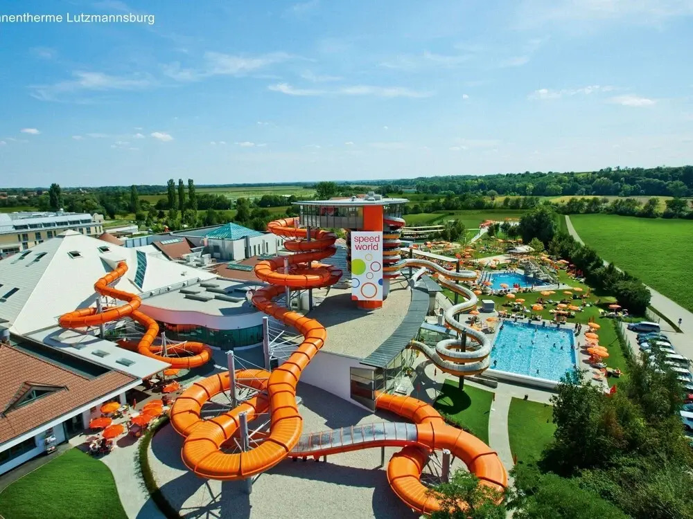 Apartment in Lutzmannsburg With Pool, Balcony, Parking