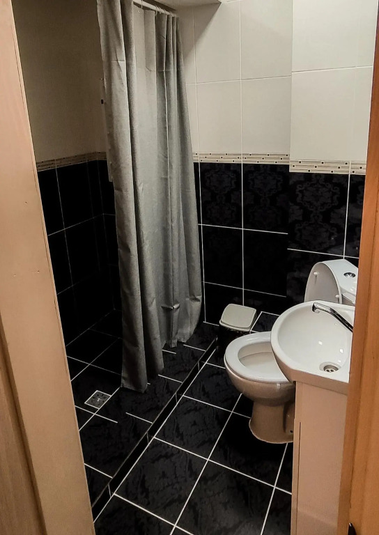 SOKIL HOUSE будинок з чаном та літнім басейном