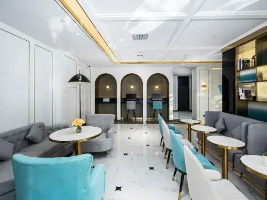 Xana Deluxe Hotel