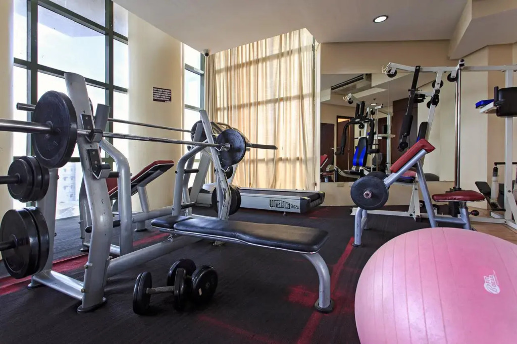 Sarrosa International Hotel and Residential Suites