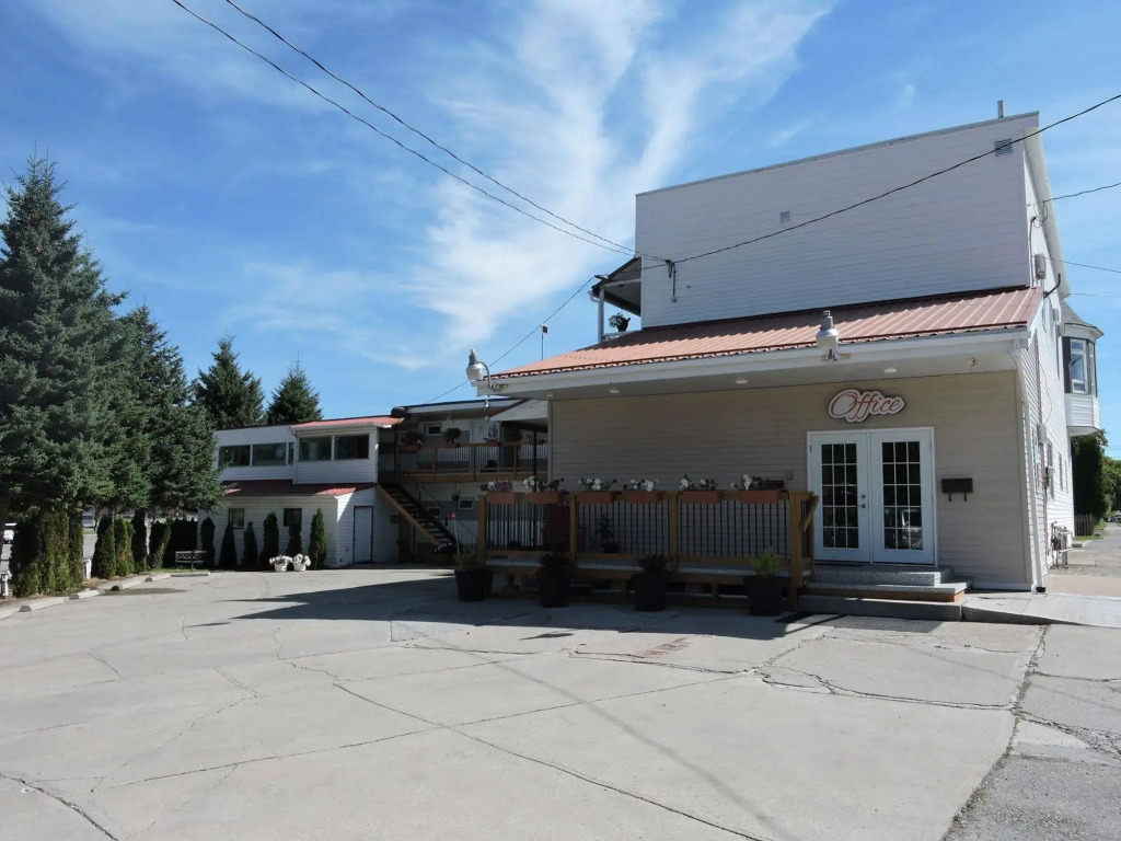Almo Court Motel