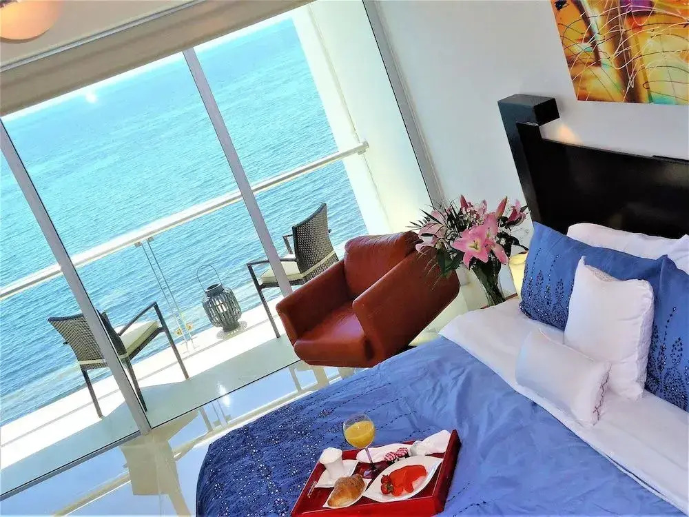 Tu Mirada al Mar Beachfront Tower & Spa (3 Bedroom Condos)