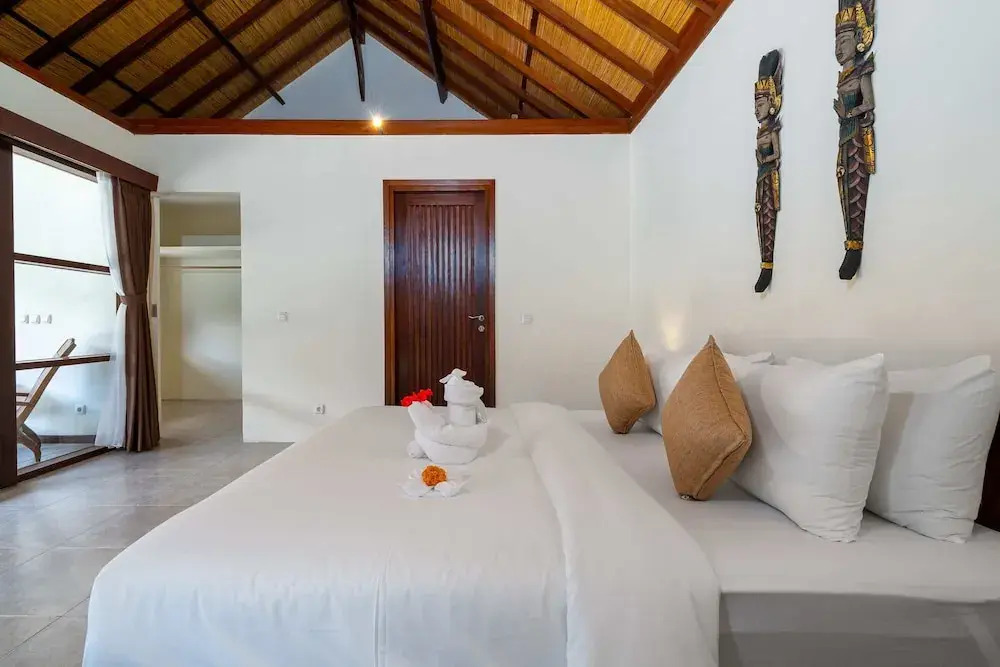 Villa Alroda Antik - Peaceful 4BR Villa with Private Pool in Canggu