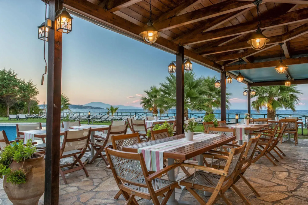 Windmill Bay Hotel