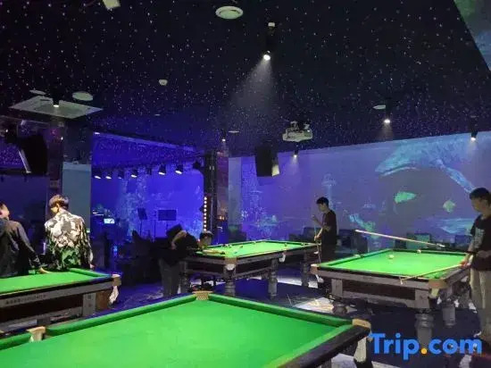 Geli Hotel (Shanghai Jiading North Metro Station Chengzhong Road Branch)