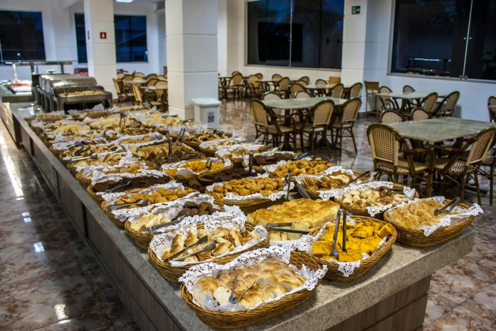 Lacqua diRoma Hotel com Parque Aquático 24 horas