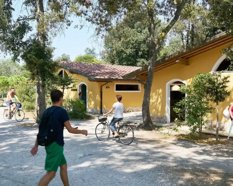 Campsitechalet in Viareggio Near sea Incl Airco