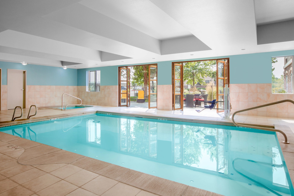 Holiday Inn Express Hotel & Suites Ontario by IHG
