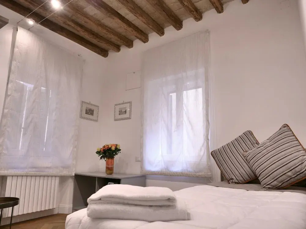 Helmirage suite Trevi
