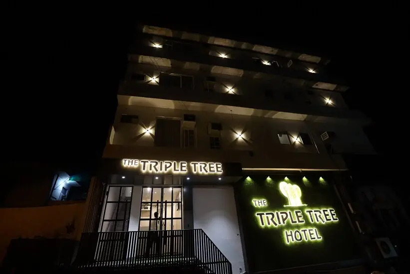 Hotel Triple Tree