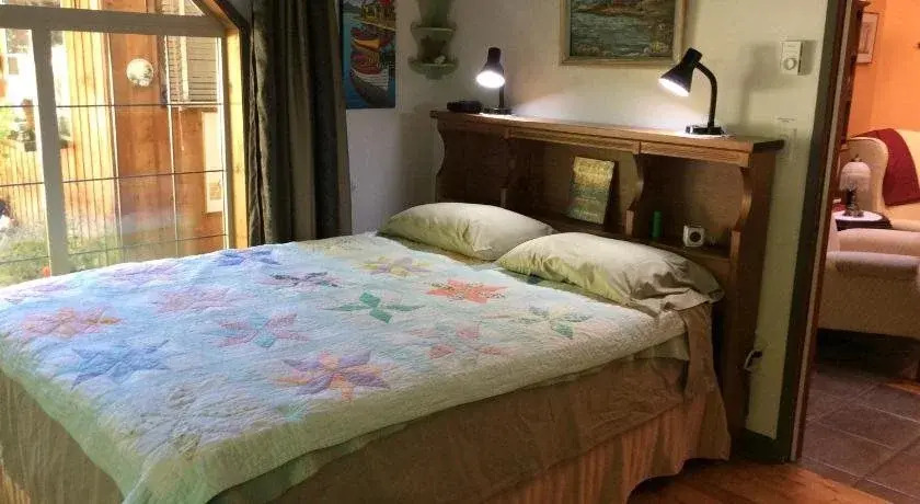 Bev & Sandy's Place B&B