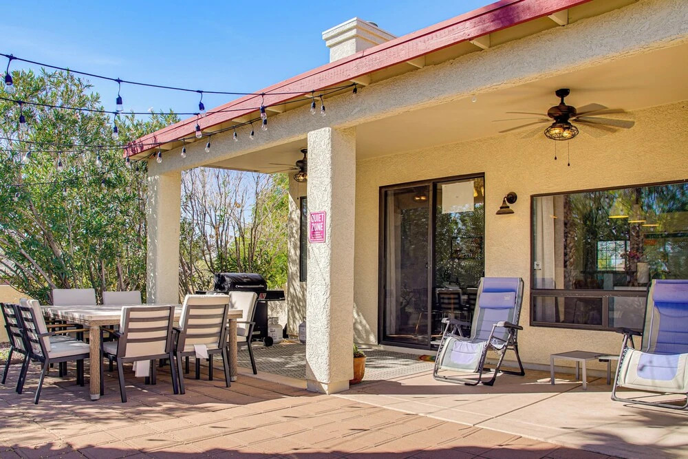 Pet-friendly Snowbird Haven w/ Pool in Gold Canyon