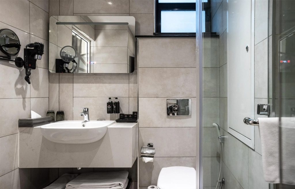 Отель Best Western Premier Westlands