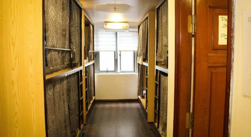 Summer Place Hotel - Hostel