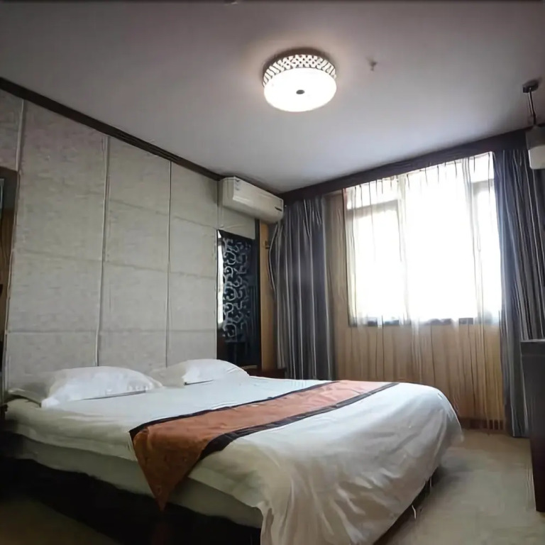 York Chain Hotel