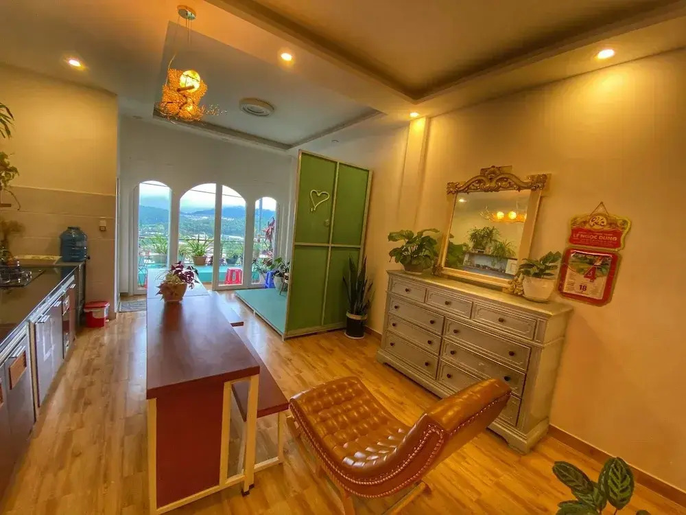 Mây's House