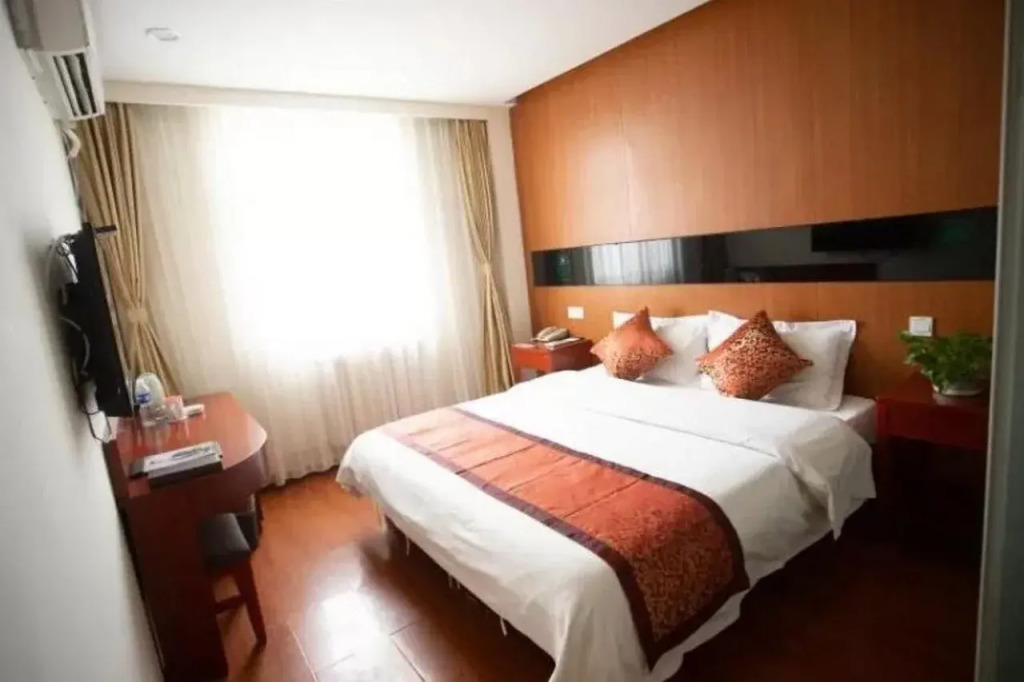 GreenTree Inn TianJin Ji County South YuYang Road GuLou Square Express Hotel