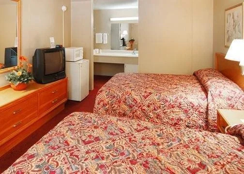 Econo Lodge University Arena