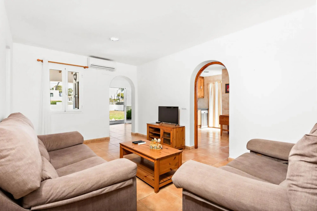 Villa Binisaret I by Mauter Villas