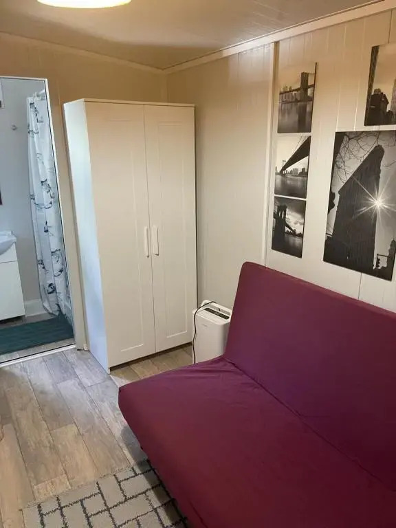 Cozy Studio In Town Center