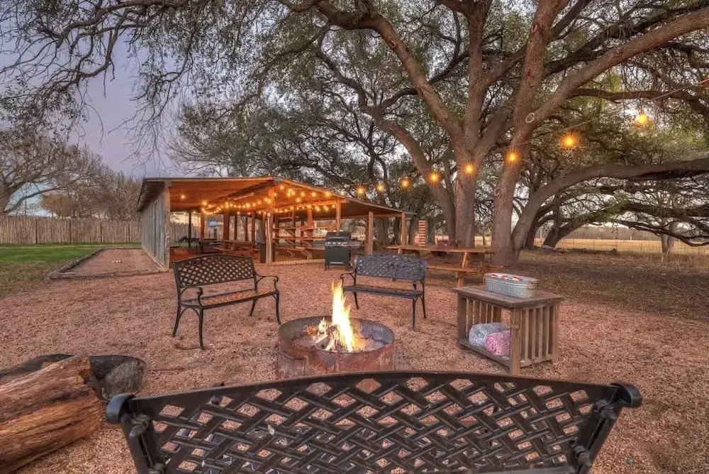 Willies House With Country Views - Shared Party Barn
